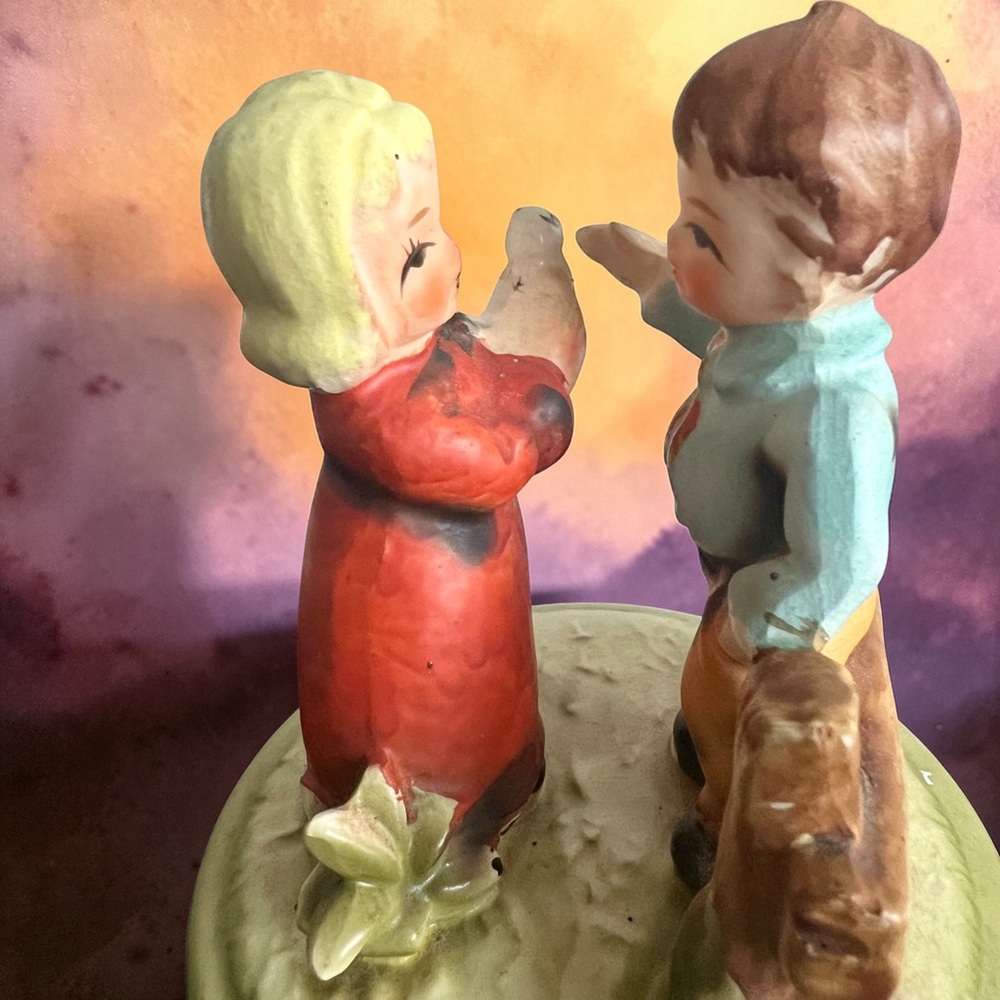 VTG Music Box Figurine Lara’s Theme Doctor Zhivago Rotating Children Scene
